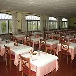 Szálloda Del Almirante Es Castell