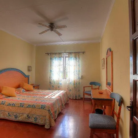 Hotel Del Almirante Es Castell (Menorca)