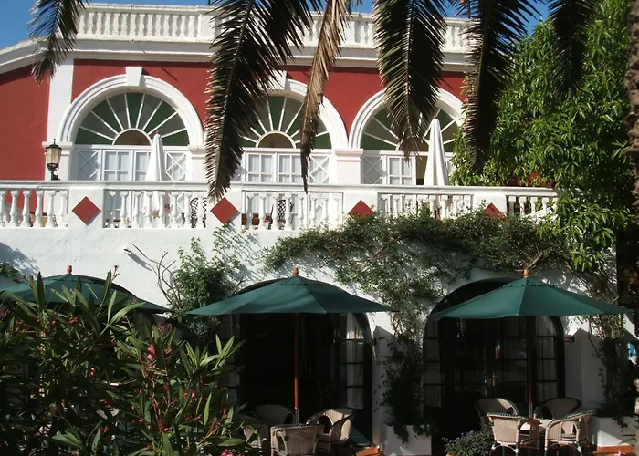 מלון Del Almirante