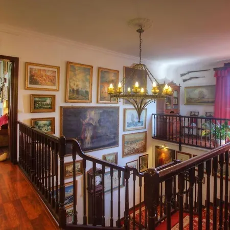 Del Almirante Hotell