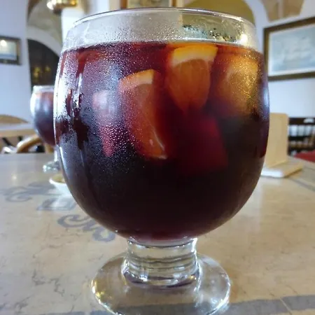 فندق Del Almirante