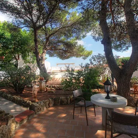 فندق Del Almirante