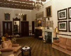 فندق Del Almirante